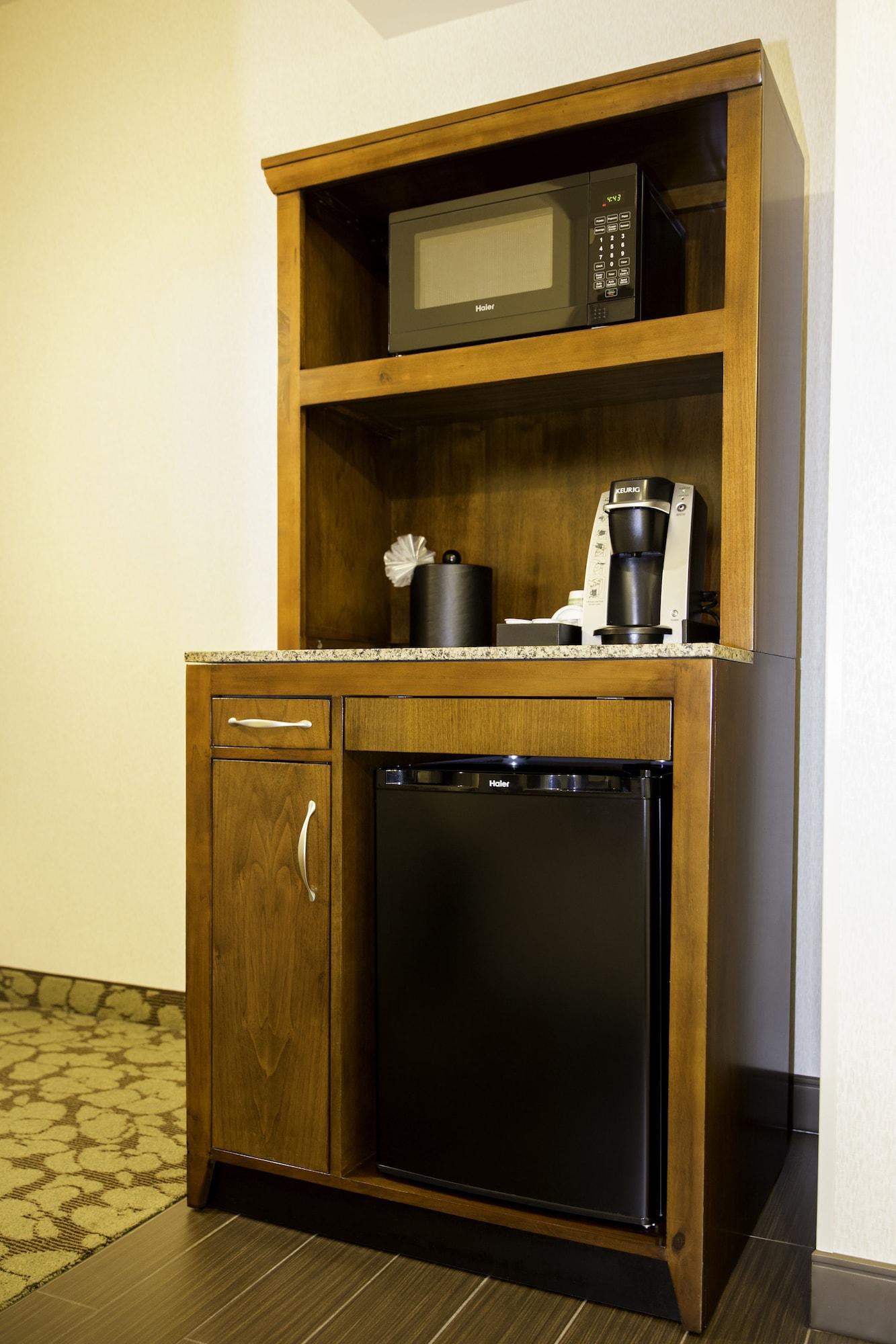 Hilton Garden Inn Valley Forge/Oaks Экстерьер фото