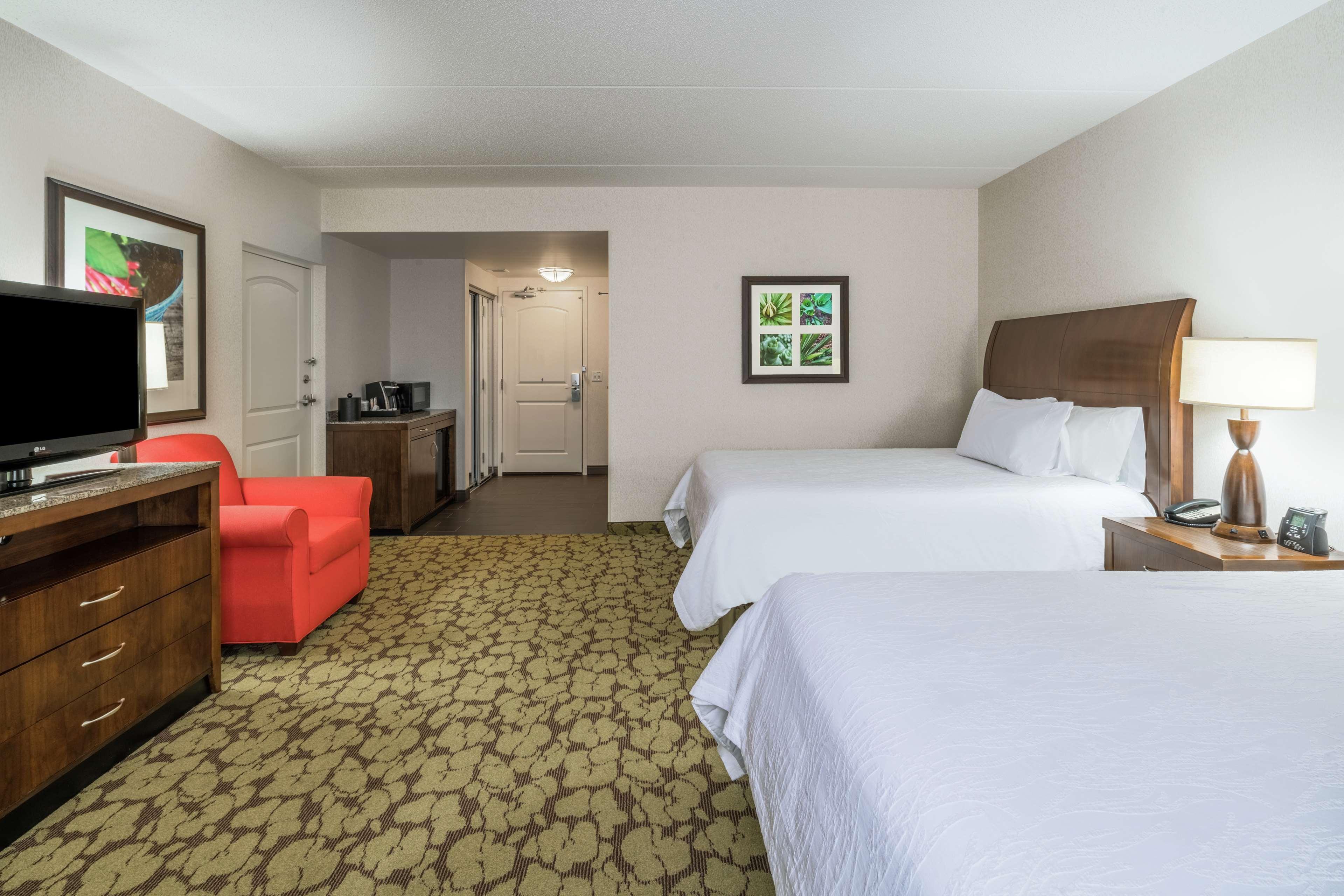 Hilton Garden Inn Valley Forge/Oaks Экстерьер фото
