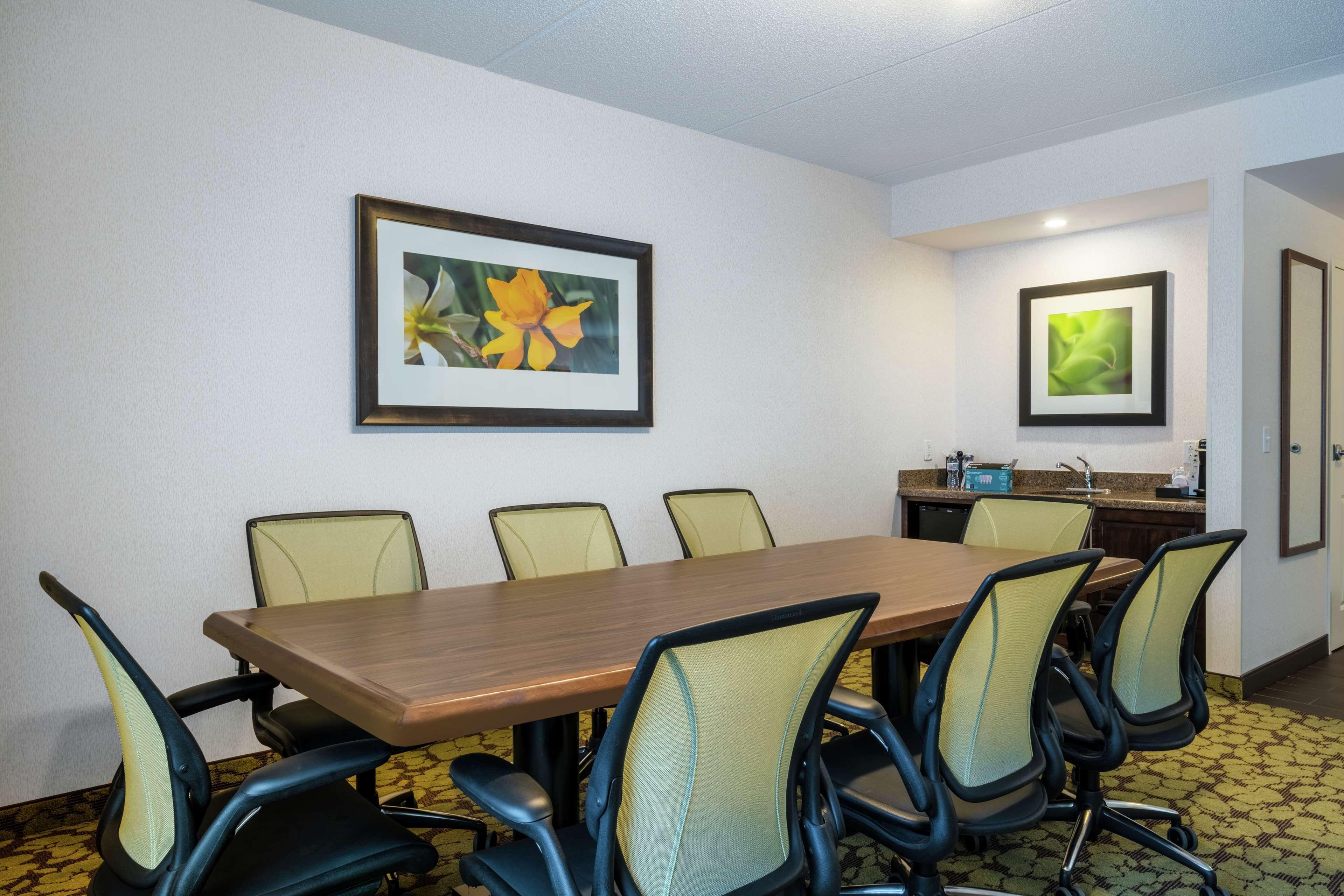 Hilton Garden Inn Valley Forge/Oaks Экстерьер фото