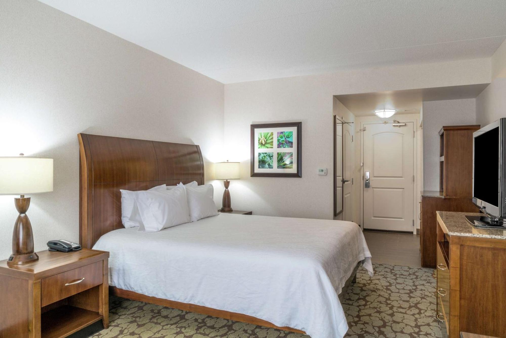 Hilton Garden Inn Valley Forge/Oaks Экстерьер фото