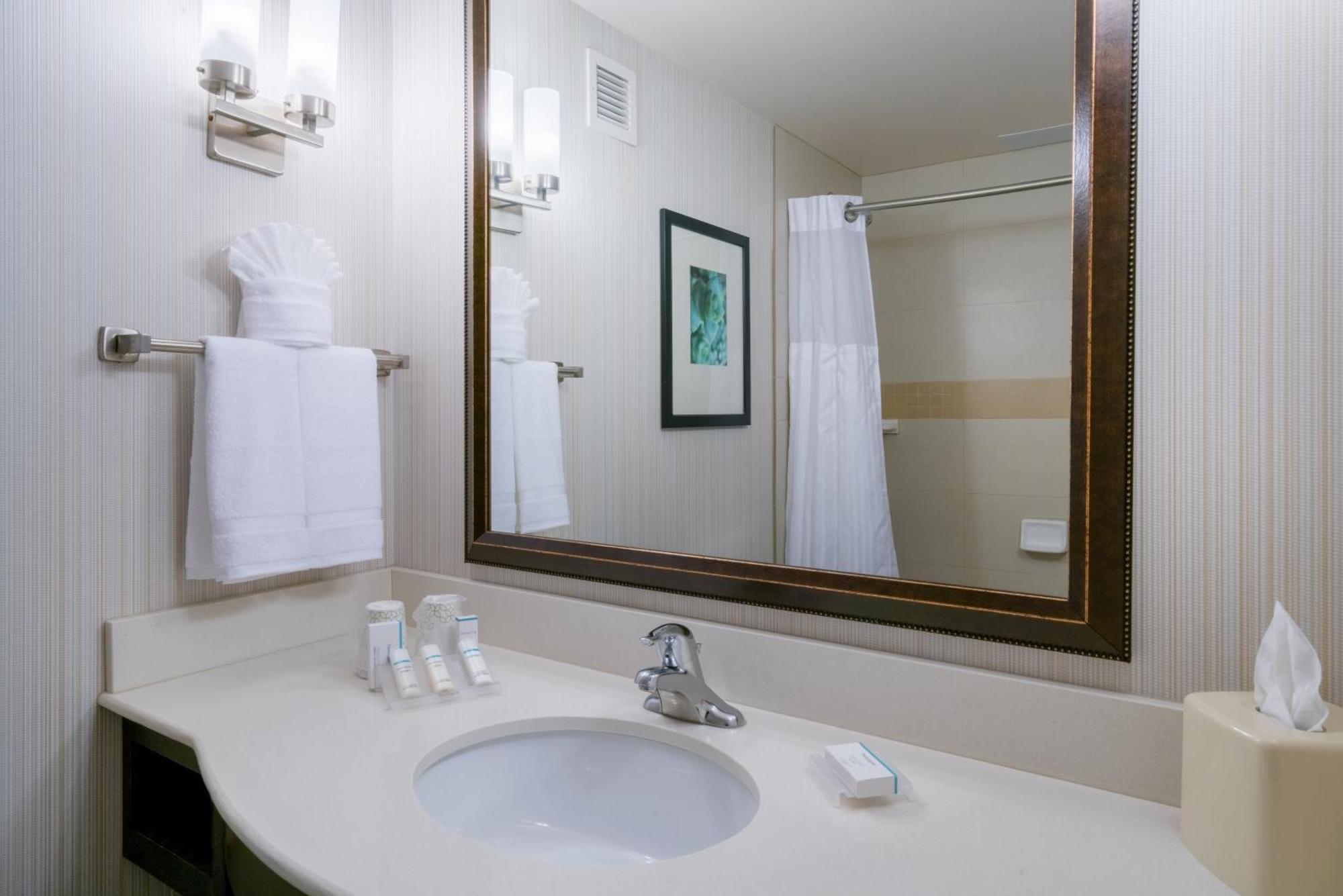 Hilton Garden Inn Valley Forge/Oaks Экстерьер фото