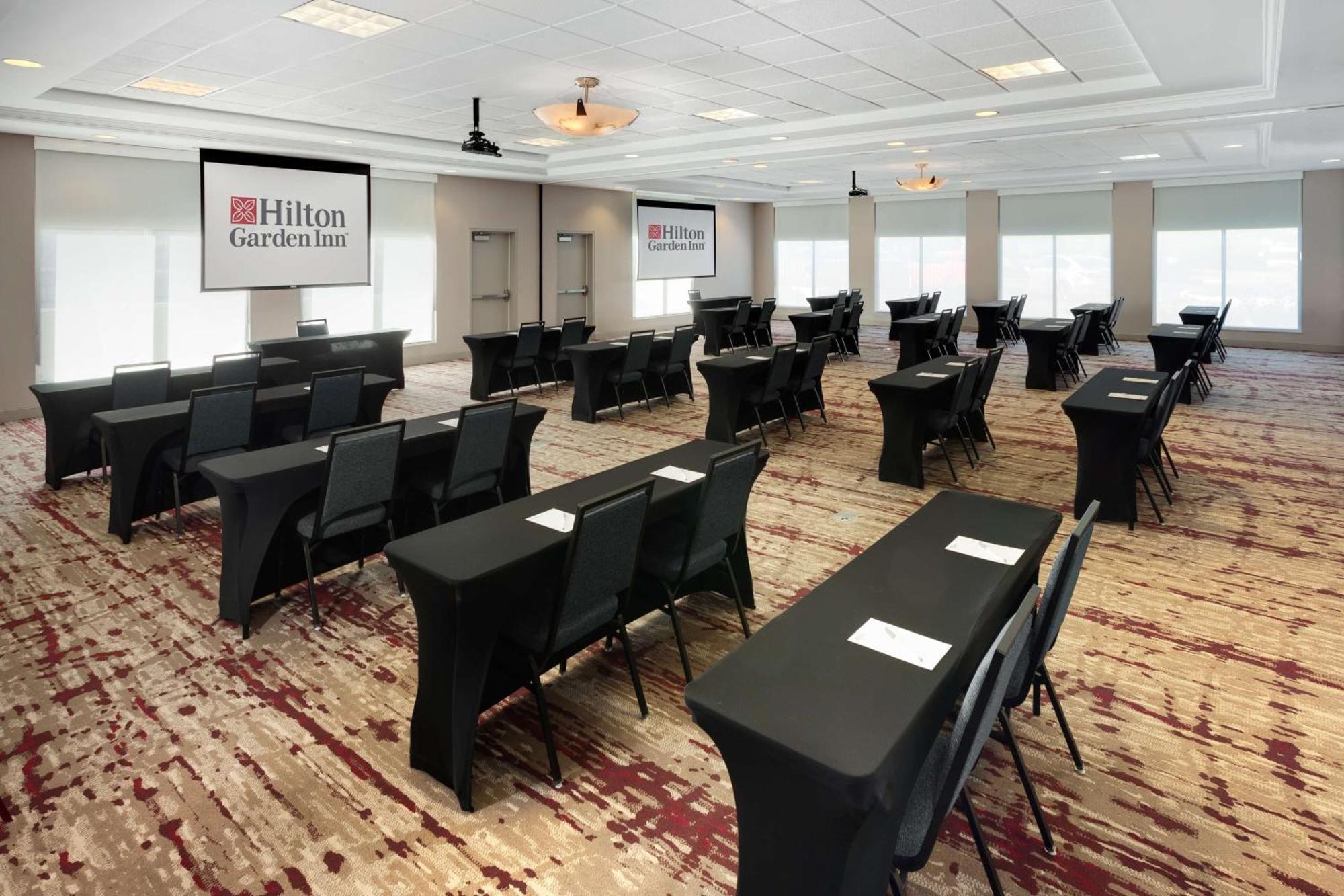 Hilton Garden Inn Valley Forge/Oaks Экстерьер фото