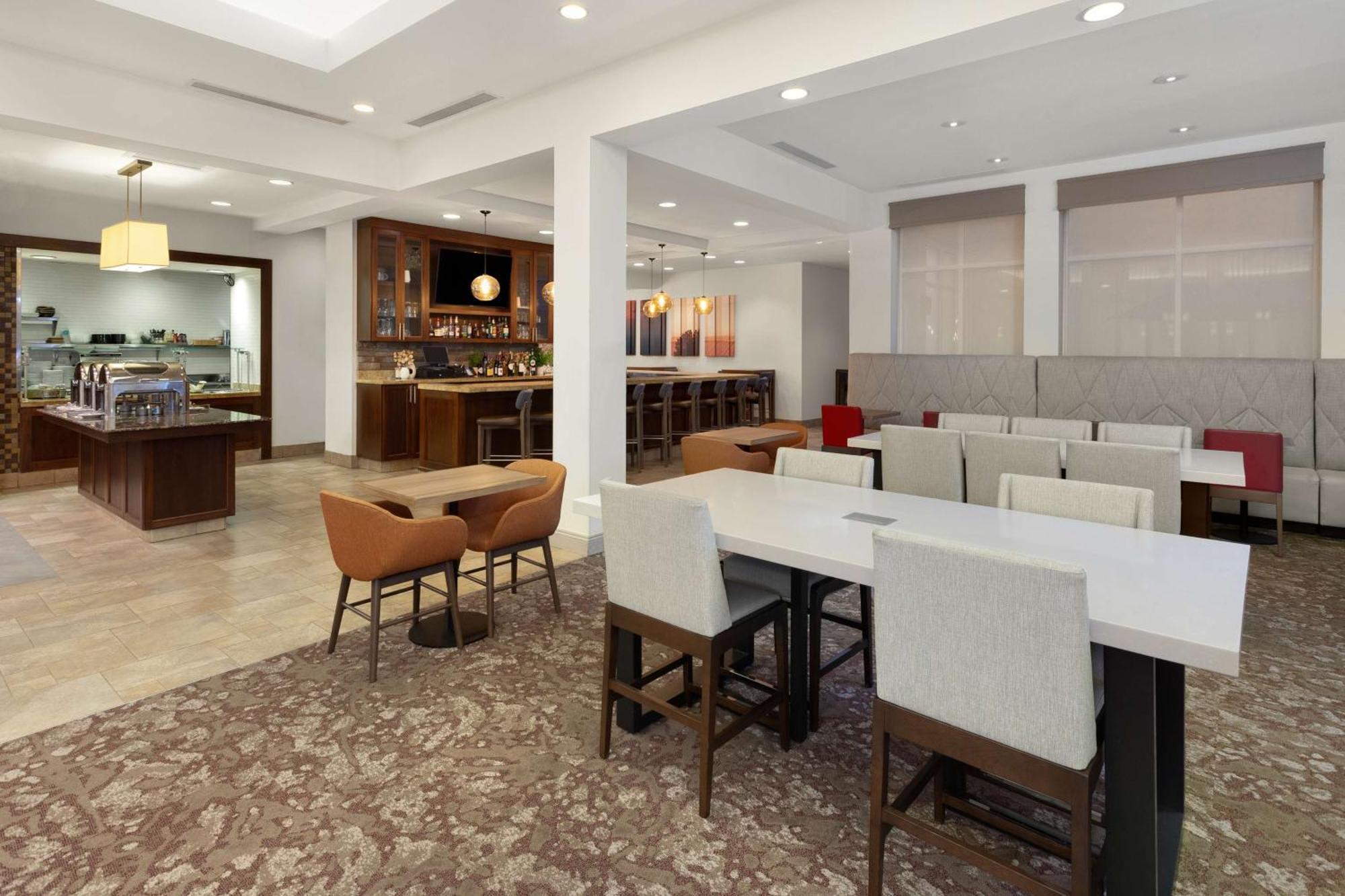 Hilton Garden Inn Valley Forge/Oaks Экстерьер фото