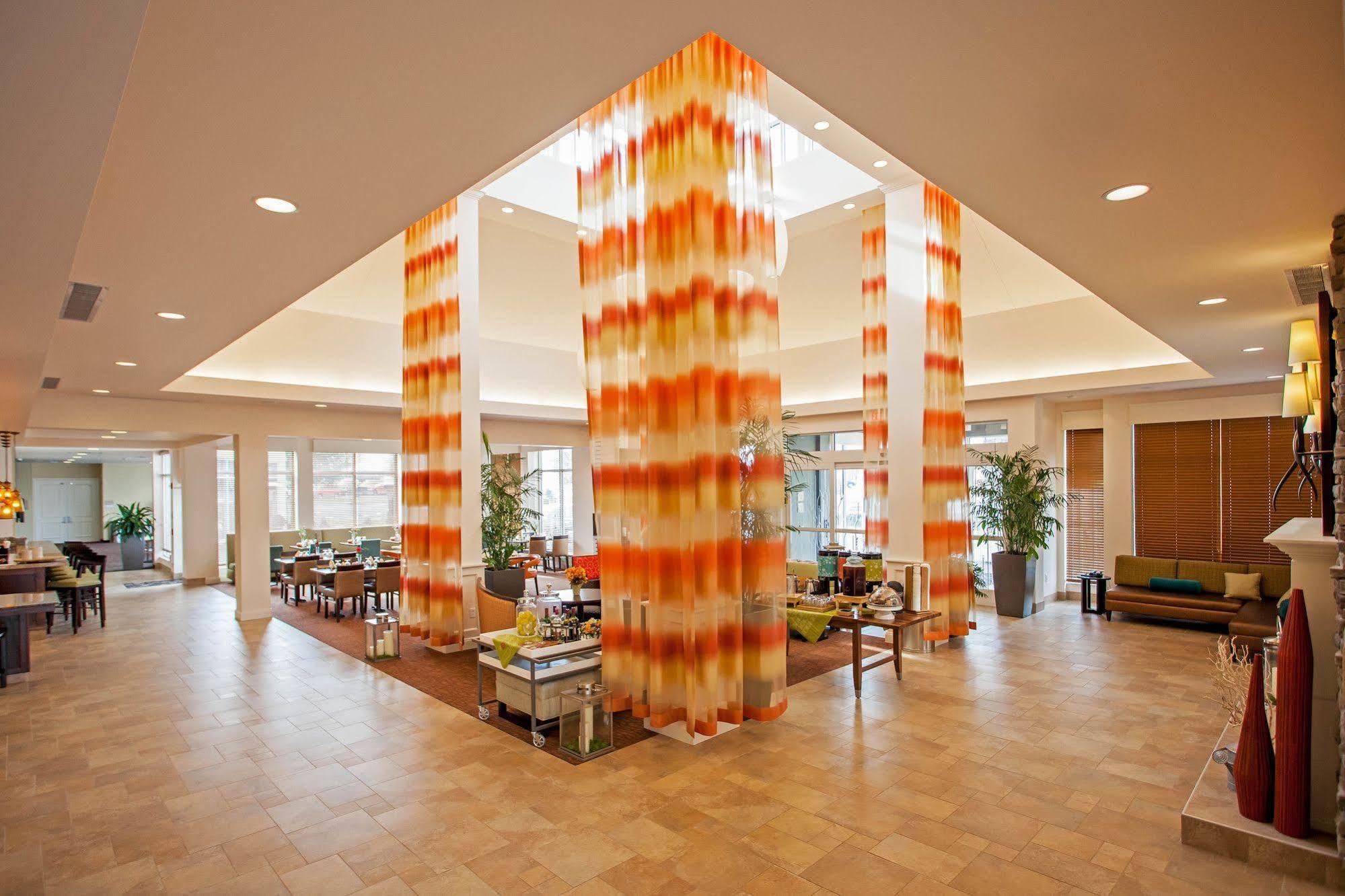 Hilton Garden Inn Valley Forge/Oaks Экстерьер фото