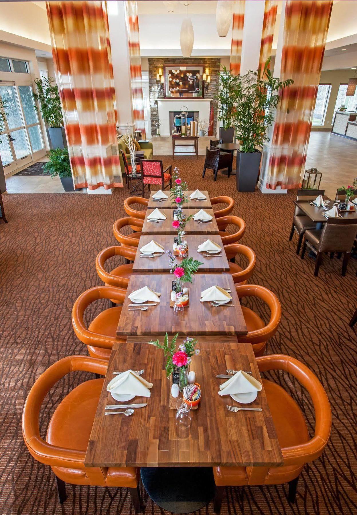 Hilton Garden Inn Valley Forge/Oaks Экстерьер фото