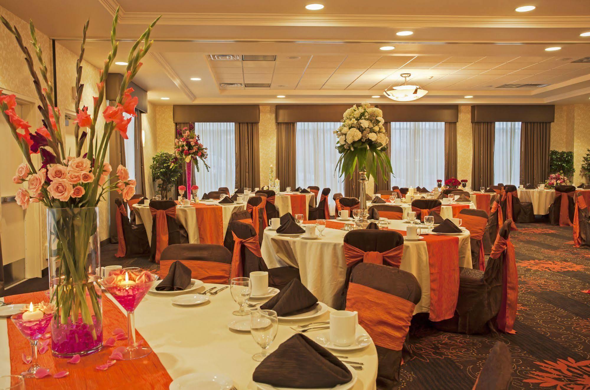 Hilton Garden Inn Valley Forge/Oaks Экстерьер фото